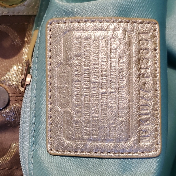 Coach Hamptons Signature C's W/ Turnlock Tote F15691 - Picture 13 of 16